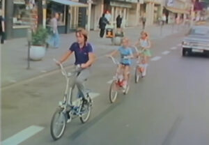 Screenshot: Mit dem Fahrrad unterwegs (WDR 1976) Screenshot: Mit dem Fahrrad unterwegs (WDR 1976)
